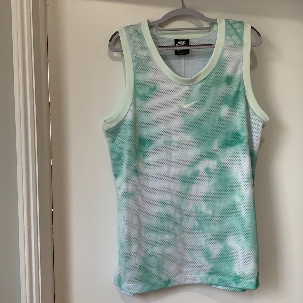 Nike sportswear icon clash tank